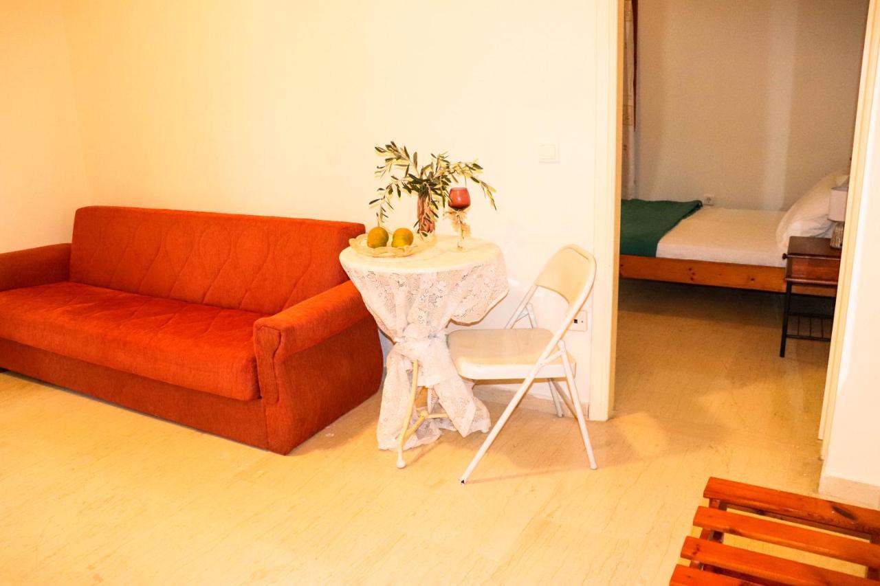 Orizontas Studios & Apartments Svoronata Bagian luar foto